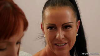 بالغ ہم جنس پرست دوست کے ساتھ جنسی پہلی بار کے لئے