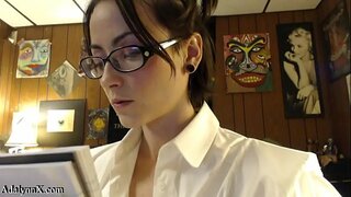 AdalynnX - מטונף אגרופני ילדה בבית הספר 2