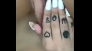 Kate Muffmuncher Waħedha, Jkollna l-mxarrba